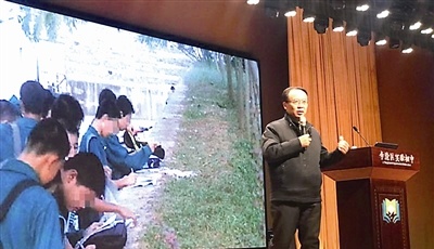 每天和孩子有一席话、一段路、一盏灯