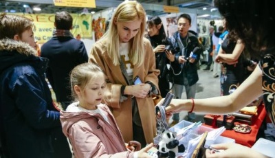 中國展臺首次亮相盧森堡移民文化節