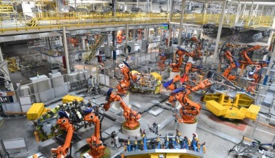 從全國(guó)兩會(huì)看奮進(jìn)中國(guó)的發(fā)展動(dòng)力