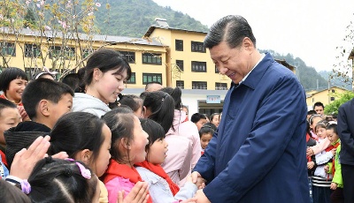 習近平在重慶考察調研