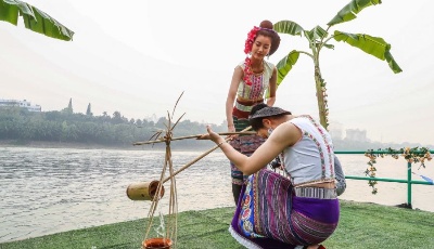 西雙版納：歡度潑水節