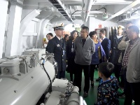 多國海軍艦艇開放日活動在青島舉行