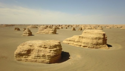 雨后敦煌雅丹壯美如畫