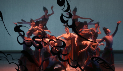 芭蕾舞劇《敦煌》在滬上演