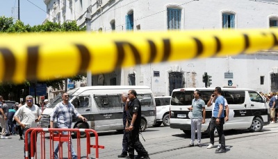 突尼斯首都發(fā)生兩起自殺爆炸襲擊造成十余人死傷