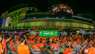 歡聚中超  青島啤酒觀賽派對過”足”癮