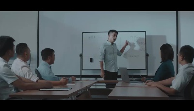 《明月》