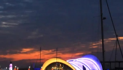 《夜青島》