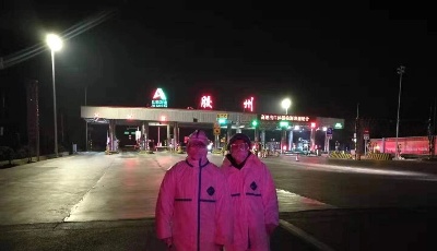 抗击疫情路上的“土办法”：能暖温度计，还能暖和手呢！