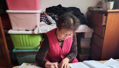 青島母子：平凡崗位守職盡責  筑起抗毒防疫“鋼鐵長城”