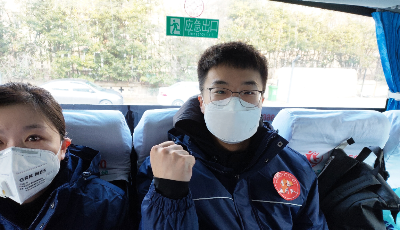 青岛六医12名医护人员今日驰援武汉