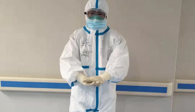 閃電直擊｜在隔離病房如何默契交流？山東醫療隊自創交流手勢 醫護人員快get