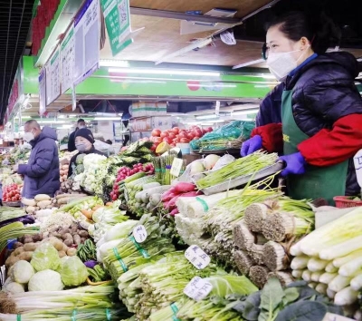 市南区政企同心战“疫”：肉菜储备充足价格稳定“抗疫”企业及时复工复产