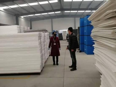 青岛西海岸新区宝山镇：一个复工企业一名专职“指导员”