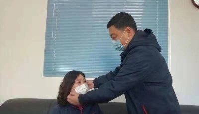 雙方老人生病入院公交伉儷守崗戰“疫”