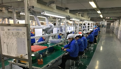 雅世醫療筑牢“第一道防線”  輸送紅外測溫儀3.5萬臺