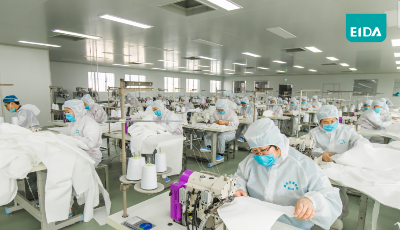 青島第一件本土醫用防護服在威達下線