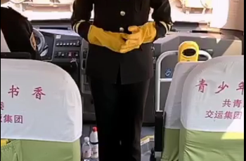 實(shí)景網(wǎng)課  現(xiàn)場直播  溫馨校車開啟全員全面實(shí)景直播線上培訓(xùn)