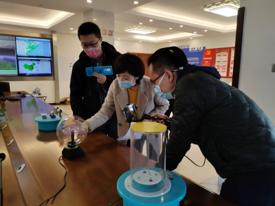  青岛：气象专家当主播 市民首度“云游气象”