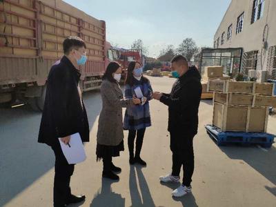 胶州：545名机关干部下沉企业一线 当好“店小二”