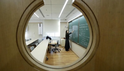 乘云而上  教育從線下到“云課堂”