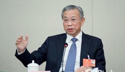 山東代表團舉行小組會議 學習習近平總書記重要講話精神 審議全國人大常委會工作報告