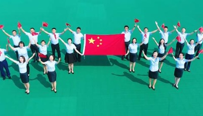 青島市交通運(yùn)輸局所屬?lài)?guó)際航運(yùn)服務(wù)中心成功創(chuàng)建“通達(dá)遠(yuǎn)博”機(jī)關(guān)名牌