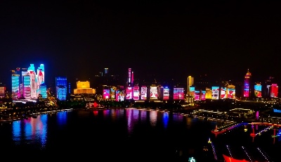 活动一：海洋日主题专场灯光秀6日至7日点亮浮山湾