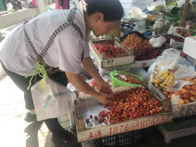 便民、实惠的人间烟火！珠海路街道暖治理“地摊经济”，释放时尚幸福城市活力
