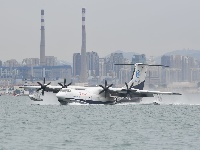 组图|鲲龙出海！国产大型水陆两栖飞机青岛海上首飞