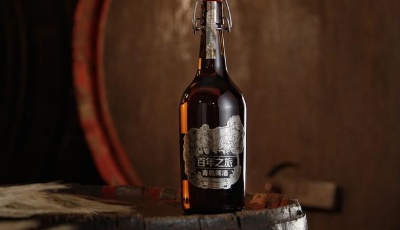 這瓶高格調的"琥珀金"，青島啤酒百年之旅為何能成為酒友們的心頭好？