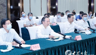 黃岡市黨政代表團來山東考察 劉家義李干杰會見代表團楊東奇出席