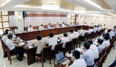劉家義調(diào)研美麗宜居鄉(xiāng)村建設(shè)并召開座談會