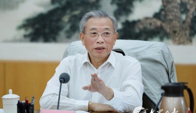 省委常委會召開會議 認真學習習近平總書記重要講話精神