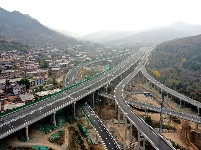 濟泰高速公路通車