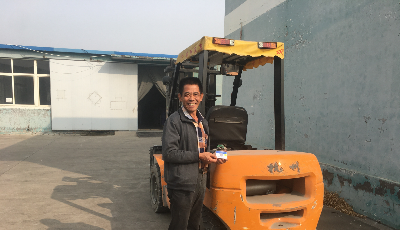 即墨區(qū)發(fā)放首張《非道路移動機械環(huán)保信息采集卡》