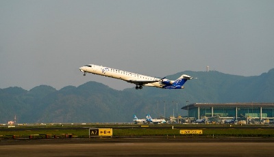 外围需求改善 航空旅游酒店板块集体走高