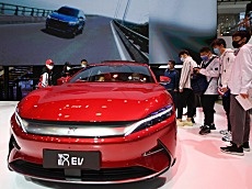 股价连涨多日　比亚迪成中小板“领头羊”