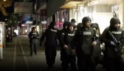 突發！槍擊事件，多人死傷！多名全副武裝襲擊者在逃！中國駐奧地利大使館緊急提醒→