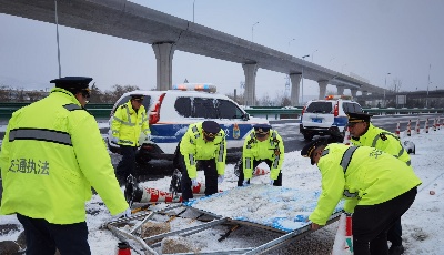 青岛交通运输执法迎战“冰雪季”