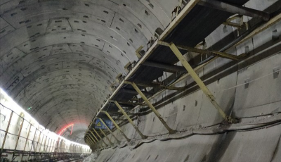 青岛地铁“创新性班组”专注解难题