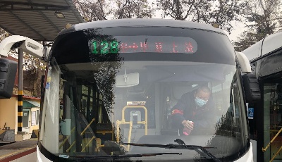 公交车开空调 要温度也要“风渡”