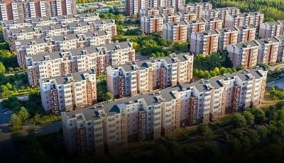 一年卖出17万亿，增长8.7%！相关基金收益率却低迷！这个板块啥情况？