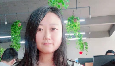 90后女“程序媛”頂著壓力愛自由