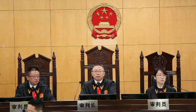 青島城陽法院開庭審理江歌母親江秋蓮訴劉暖曦生命權(quán)糾紛案