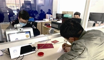戶籍新政實(shí)施，1.4萬(wàn)人成了“青島人”！市北城陽(yáng)李滄落戶受理量排前三