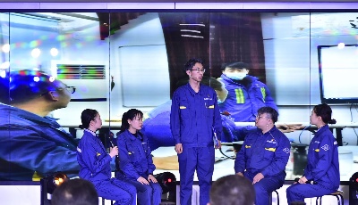 山東港口青島港情景式展演  讓黨史“活”起來“火”起來