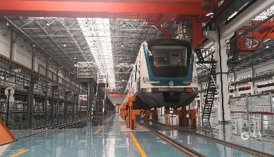 “青島造”軌道交通架車機(jī)首獲海外大單