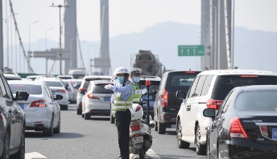“五一”假期全國客運(yùn)量預(yù)計達(dá)2.65億人次