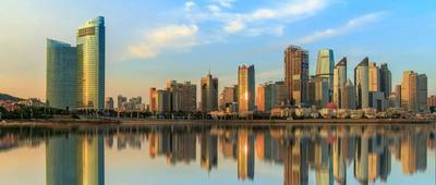 青岛今天发布工作方案，明确这座城市未来五年的经济发展路径